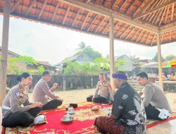 Sambut Hari Bhayangkara ke-80, Polres Muara Enim Gelar Bakti Sosial dan Peduli Tempat Ibadah di Desa Air Talas