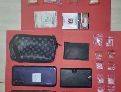 Polres Gresik Grebek Jaringan Narkoba Lintas Wilayah: 5 Pengedar Ribuan Pil Koplo & Sabu Diringkus