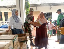 Babinsa Turun Tangan: 1.778 Keluarga Desa Sragi Terima Beras dan Minyak Goreng, TNI Pastikan Tak Satu Pun Warga Tertinggal
