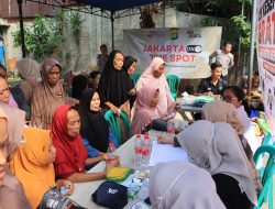Sambut Hari Bhayangkara ke-80, Melalui Jaga Bekasi On The Spot, Polres Metro Bekasi Kota Gelar Pengobatan Gratis di Bekasi Timur