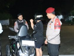 Jaga Rasa Aman Masyarakat, Polres Jakbar Gelar Razia dan Patroli Mobile Hingga Dini Hari