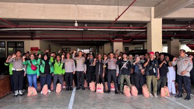 Jumat Berkah Polres Metro Bekasi Kota Pererat Silaturahmi, Kolaborasi Ojol dan Ormas Perkuat Kamtibmas