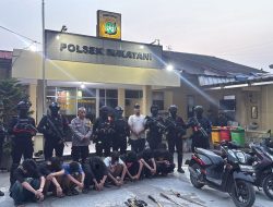 Brimob Polda Metro Jaya Gagalkan Tawuran, Delapan Remaja dan Tiga Sajam Diamankan di Sukatani Bekasi