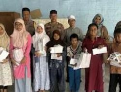 Kapolsek Bekasi Barat Santuni Anak Yatim dan Bagikan Perlengkapan Sekolah Sambut 10 Muharram 1448 H