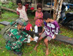 Satgas Yonif 645 GTY Pos Muara Nawa Melaksanakan Kegiatan Teritorial Ke Rumah Masyarakat