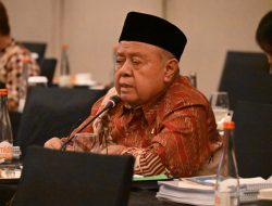 Prabowo Bentuk Satgas Guru Besar