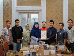 Riyono Jadi Tempat Mengeluh Peternak Akibat Harga Telur Anjlok