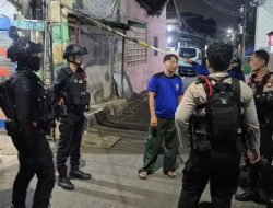 Brimob Polda Metro Jaya Gagalkan Dugaan Tawuran di Ciracas, Lima Remaja dan Celurit Diamankan