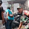Babinsa Gerak Cepat Bantu Padamkan Kebakaran