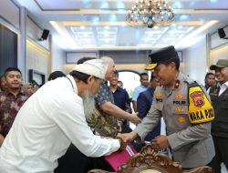 Dukung Program Presiden, Wakapolda Sumsel Wakili Kapolda Gelar Bedah Rumah di Lubuk Linggau