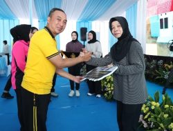 Kapolda Sumsel Serahkan Rumah Baru dan SHM kepada Personel Itwasda Sambut Hari Bhayangkara ke-80