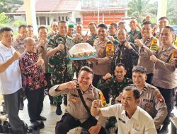 Momen Tak Terlupakan! Anggota Koramil Datangi Polsubsektor Jelimpo, Ternyata Bawa Surprise Hari Bhayangkara ke-80