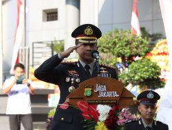 Upacara Hari Bhayangkara ke-80, Polres Metro Jakarta Barat Teguhkan Komitmen “Polri untuk Masyarakat