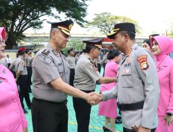 Momentum Hari Bhayangkara, Kapolres Metro Jakarta Barat Pimpin Upacara Kenaikan Pangkat 74 Personel