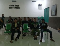 Semangat Kebersamaan Warnai Nobar Piala Dunia Inggris Vs Argentina di Makodim 0825/Banyuwangi