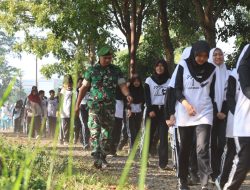 Pembina dari Kodim 0732/Sleman Ajak Siswa Siswi Jaga Kebugaran