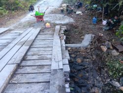 Satgas TMMD Ke-129 Kodim 1807/Sorong Selatan Kebut Rehab Jembatan, Progres Pengerjaan Capai 20 Persen