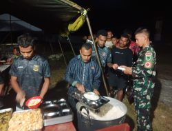 Jaga Stamina Demi Pengabdian, Satgas TMMD Ke-129 Kodim 1807/Sorong Selatan Bagikan Vitamin dan Santap Malam Bersama Warga