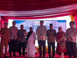 Dukung Asta Cita Presiden, Polres Musi Rawas dan PT SMS Serahkan Bedah Rumah untuk Warga Muara Lakitan