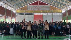 Satgas Pamtas RI-Malaysia Yonarmed 19/Bogani Tanamkan Wawasan Kebangsaan kepada Siswa SMA Negeri 1 Entikong
