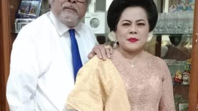 Jasa Diingat, Kapolri Berangkatkan Istri Arist Merdeka Sirait Ziarah ke Hollyland