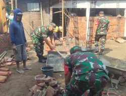 Babinsa Terlibat Langsung Bangun Rumah Warga, Wujudkan Semangat Gotong Royong