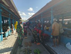 Satgas Yonif 123/RJW Bersama Warga Gelar Karya Bhakti Bersihkan Pasar Baru Distrik Obaa