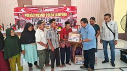Polres Mesuji Melaksanakan Kegiatan Jumat Curhat di Desa Mekar Sari dan Bagikan Sembako serta Sampaikan Imbauan Cegah Karhutla Serta Lestarikan Hutan