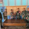 Satgas Pamtas RI-Malaysia Yonarmed 19/Bogani Terima Penyerahan Senjata Rakitan dan Munisi Dari Warga Temajuk
