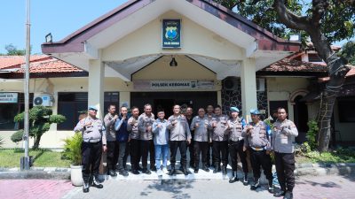 Sidak Pelayanan, Kapolres Gresik Cek Polsek Kebomas dan Pos Lantas