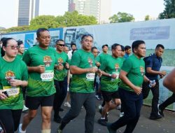 Meriahkan HUT ke-65 Kostrad, Kasad Lari Bersama 10 Ribu Peserta