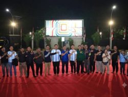 Sinergitas Tanpa Batas, Kapolres Metro Bekasi Kota Bersama Wartawan Nobar Piala Dunia 2026 Argentina Melawan Mesir