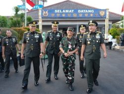 Pangdam IV/Diponegoro Dampingi Kasad Bekali Taruna Akmil, Siapkan Pemimpin TNI AD Menuju Indonesia Emas 2045