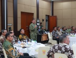 Silaturahmi dengan PPAD, Kasad Paparkan Berbagai Inovasi TNI AD bagi Prajurit dan Masyarakat