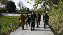 Pastikan Pembangunan Tepat Sasaran dan Tanpa Kendala: Dansatgas TMMD 129 Bojonegoro Cek Langsung Proyek Fisik di Desa Kesongo