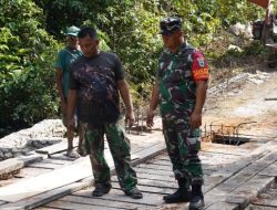 Dansatgas TMMD Ke-129 Tinjau Langsung Rehab Jembatan di Kampung Sesor, Pastikan Pembangunan Tepat Sasaran dan Berkualitas