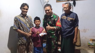 Peduli Warga Kurang Mampu, Babinsa Kasembon Sertu Didit Gelar Sunat Gratis Door to Door