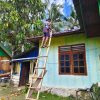 Wujud Nyata Kepedulian TNI AD, Satgas TMMD Ke-129 Kodim 1807/Sorsel Percepat Rehab RTLH Milik Ibu Diana