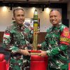 Perkuat Kesiapsiagaan di Tapal Batas, Dankolakopsrem 121/ABW Laksanakan Kunjungan Kerja ke Jajaran Pos Satgas Pamtas Yonarmed 13/Nanggala