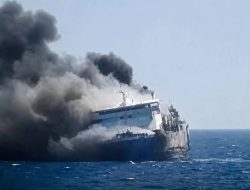 Bawa 220 Jiwa, Kapal Rute Surabaya–Makassar Terbakar di Perairan Madura usai Putus Kontak