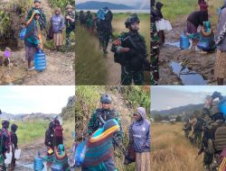 Kepedulian di Jalur Patroli, Prajurit Yonif 2 Marinir Ringankan Langkah Membantu Mama Papua Membawa Air