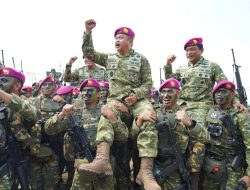 Kasad Dikukuhkan sebagai Warga Kehormatan Korps Marinir TNI AL
