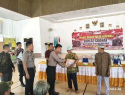 Dekatkan Diri dengan Masyarakat, Polres Mesuji Gelar Jumat Curhat Disertai Bakti Sosial