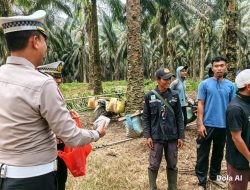Sat Lantas Polres Mesuji Gelar Bhakti Sosial Tasi Berkah, Bagikan Nasi Kotak untuk Pengemudi, Petani dan Pekerja