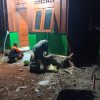 Pantang Menyerah Hingga Malam, Satgas TMMD Ke-129 Kodim 1807/Sorsel Lembur Finishing Rumah Type 36 untuk Warga Kampung Sesor