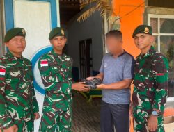 Gencarkan Komsos dan Edukasi Hukum, Satgas Pamtas Yonarmed 13/Nanggala Terima Penyerahan Sukarela ±1 Kg Sisik Trenggiling dari Warga Perbatasan