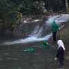 Jembatan Wisata Rampung, Persit Nikmati Keindahan Air Terjun Kampung Sesor