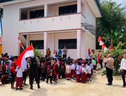 Sambang Merah Putih ke Pulau Raam, Polresta Sorong Kota Ajak Pelajar Semarakkan HUT RI ke-81