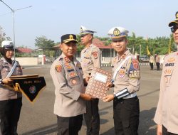 Kapolres Mesuji Pimpin Apel Pagi, Berikan Penghargaan Bagi Personel Berprestasi