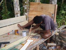 Semangat Tak Kenal Lelah, Satgas TMMD Ke-129 Tuntaskan Finishing Pembersihan Lingkungan Kampung Sesor